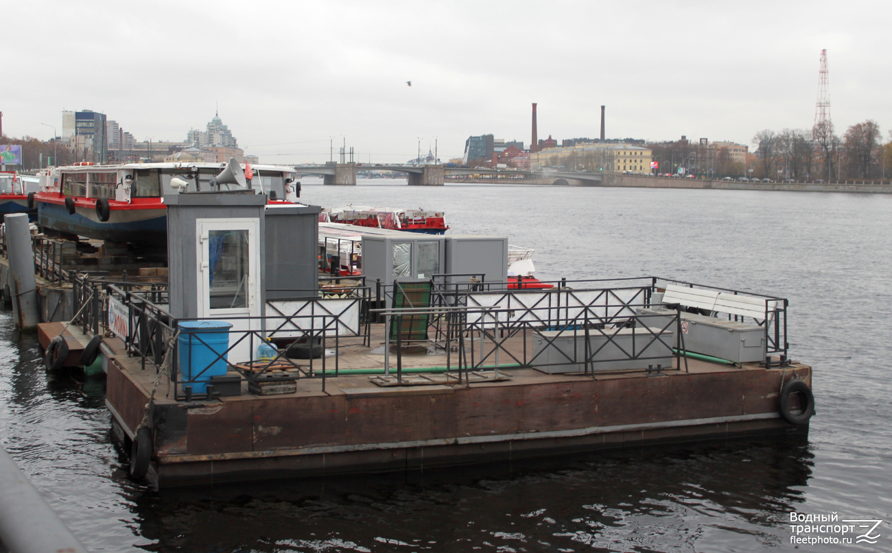 Неопознанный плавучий причал. Северодвинский / Северо-Западный / Беломорско-Онежский / Печорский бассейн