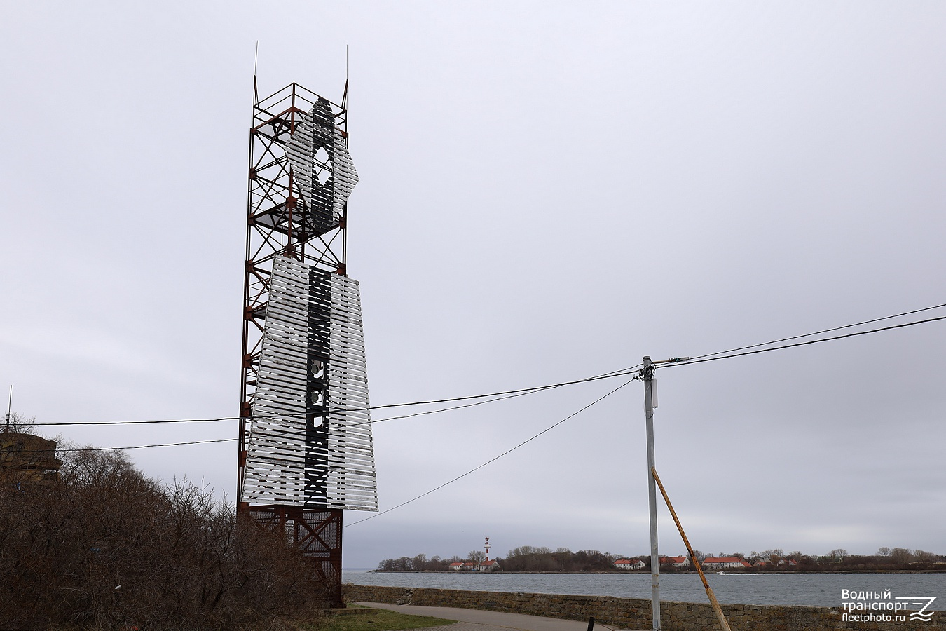 Балтийск, Маяки