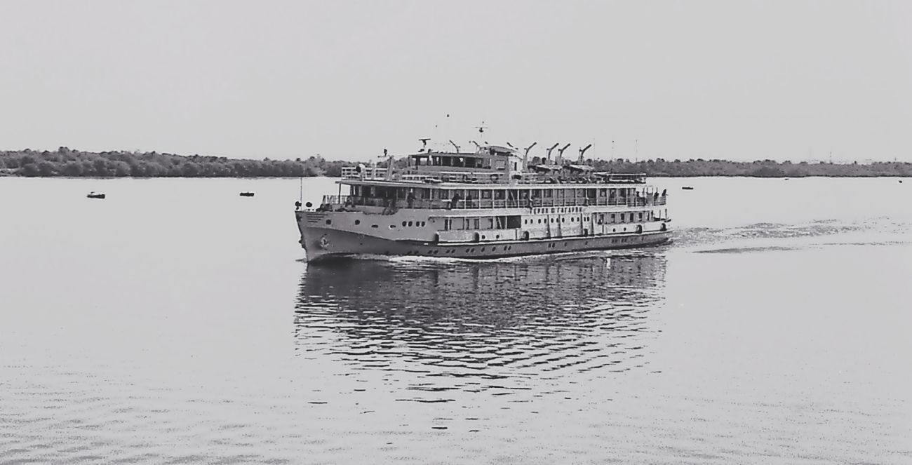 Герой Ю. Гагарин