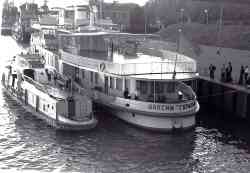 Максим Горький (Речные круизные и пассажирские, Москва)