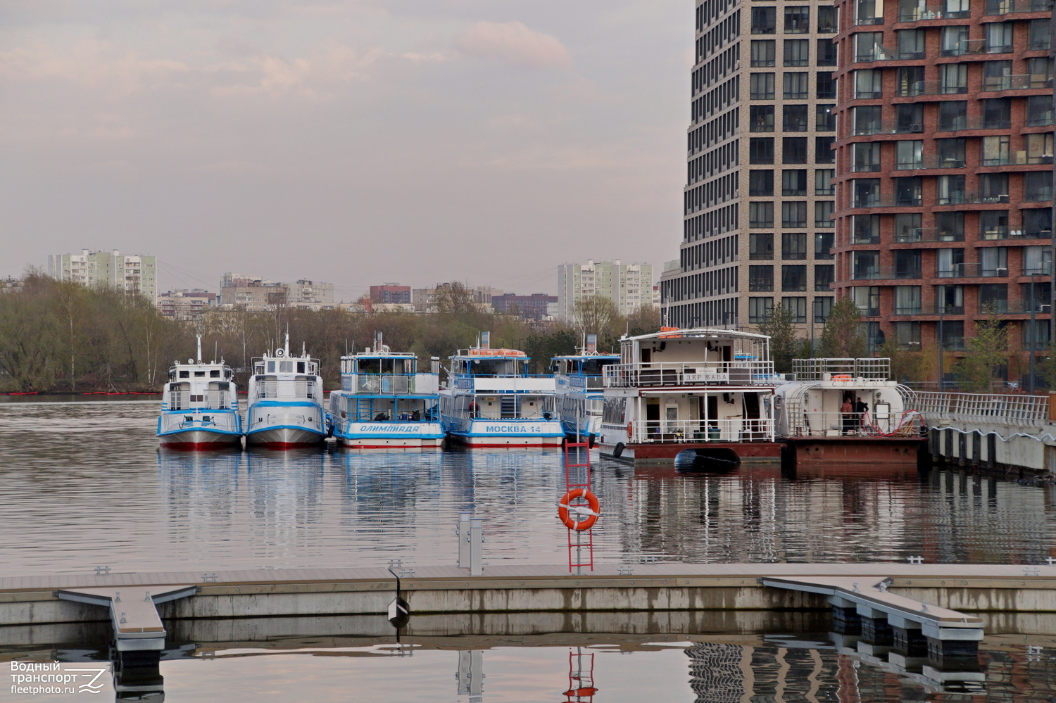 Амстердам, Юнга, Олимпиада, Москва-14, Держава, Светоч