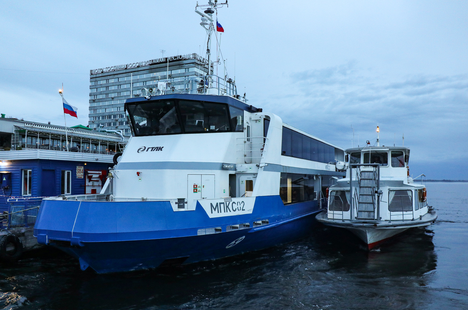 Понтон-384, МПКС02, Москва-110
