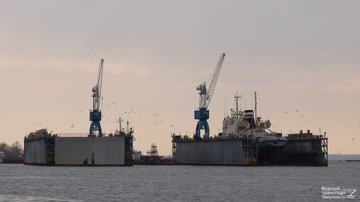 Плавучий док №33, Плавучий док №8