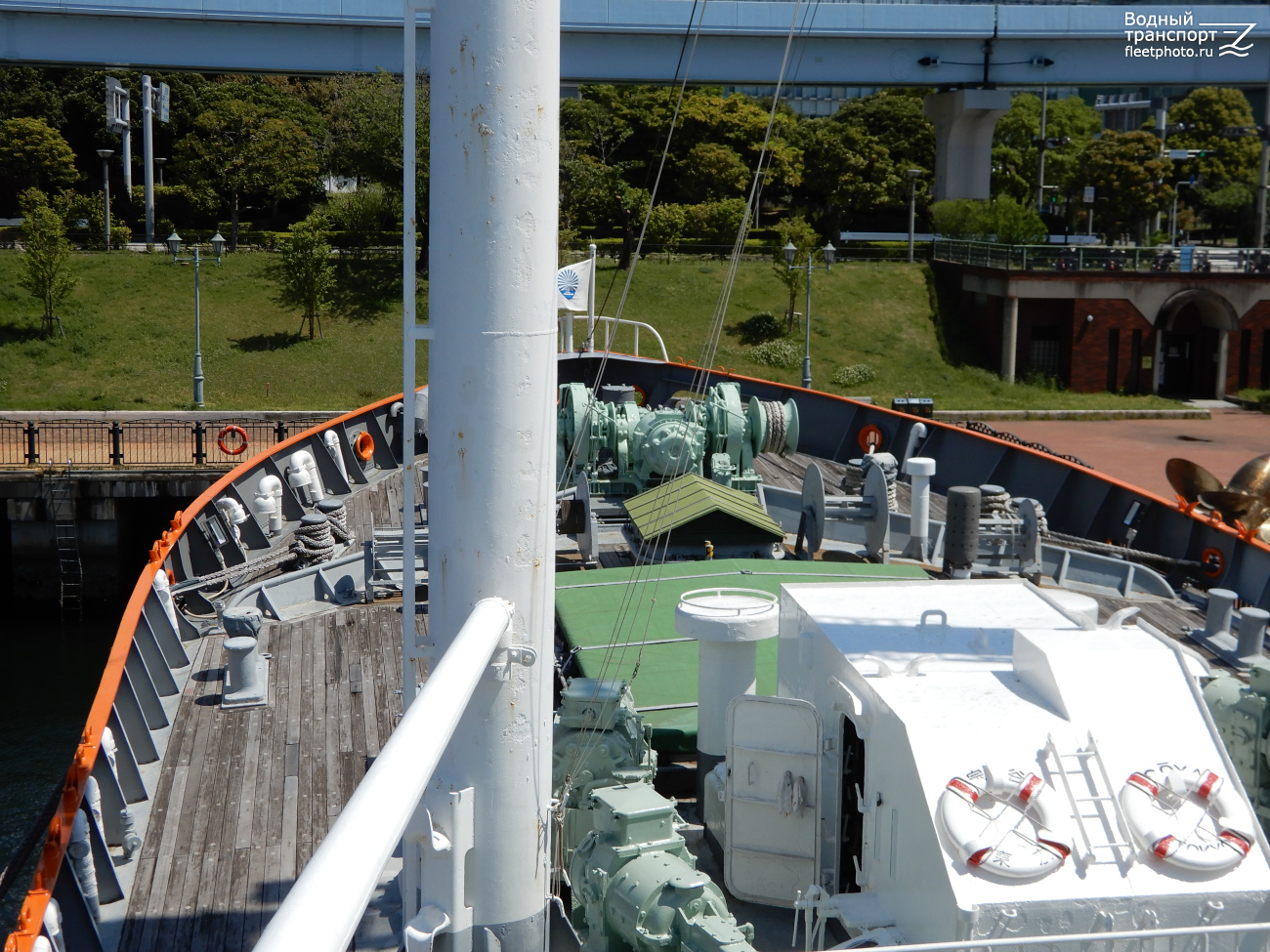 Soya. Виды из рубок и с ходовых мостиков, Виды палуб