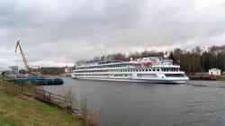 Паромная переправа №1 (Несамоходные паромы, Москва); 869 (Тип КПЛ-5-30, проект Р-99, Москва); Волга Стар (Тип Дмитрий Фурманов, проект 302, Ростов-на-Дону)