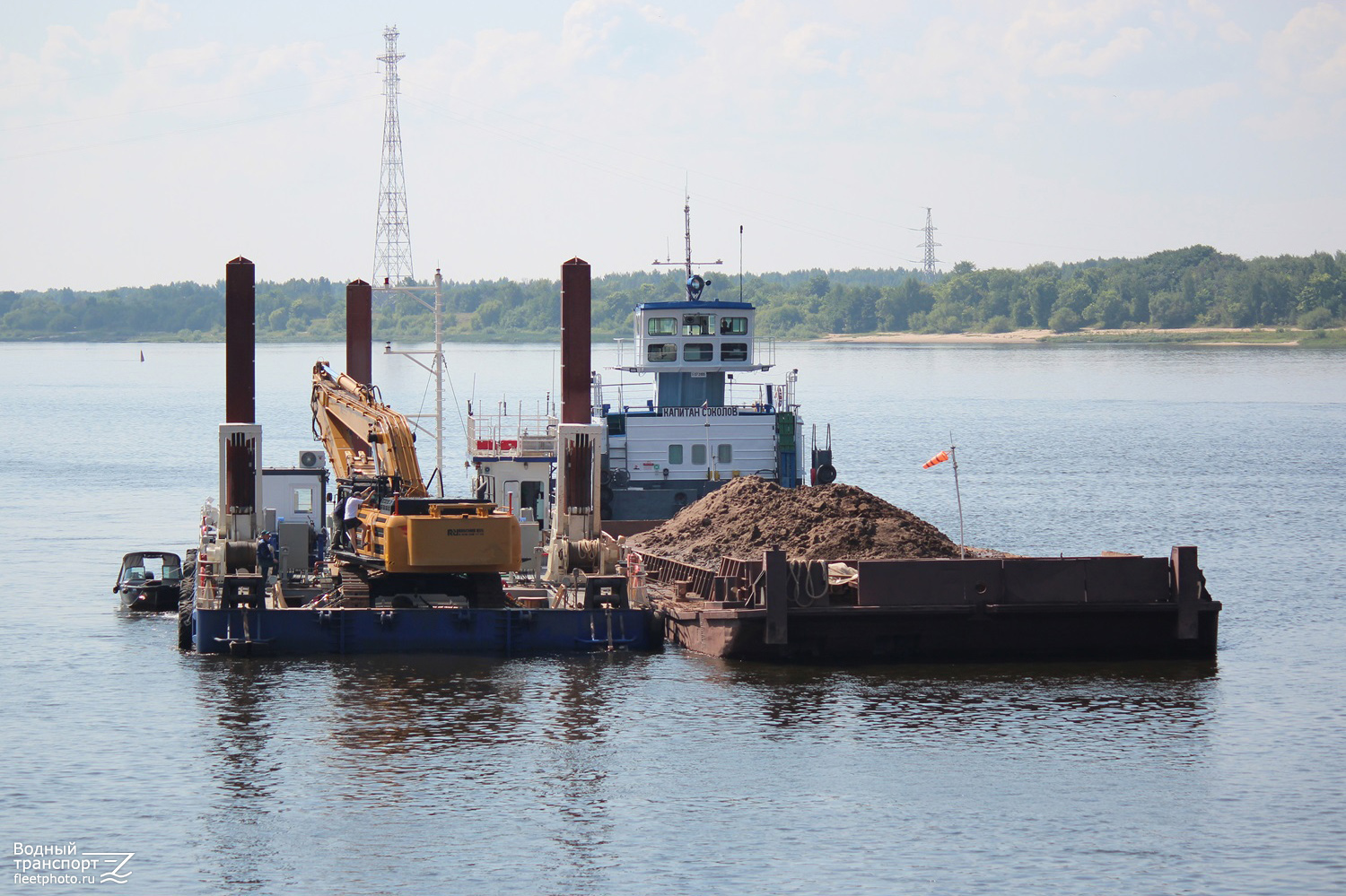 Флориан-701, Капитан Соколов, Баржа-8125