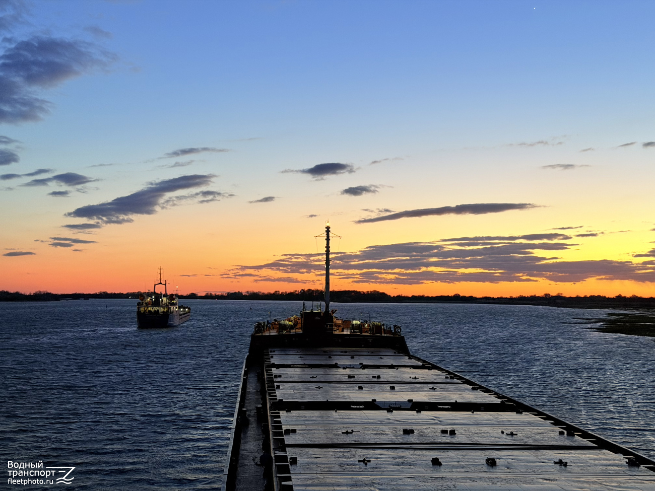 Сальск. Виды из рубок и с ходовых мостиков