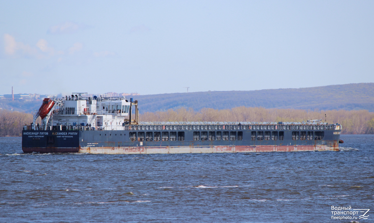 Александр Пятов