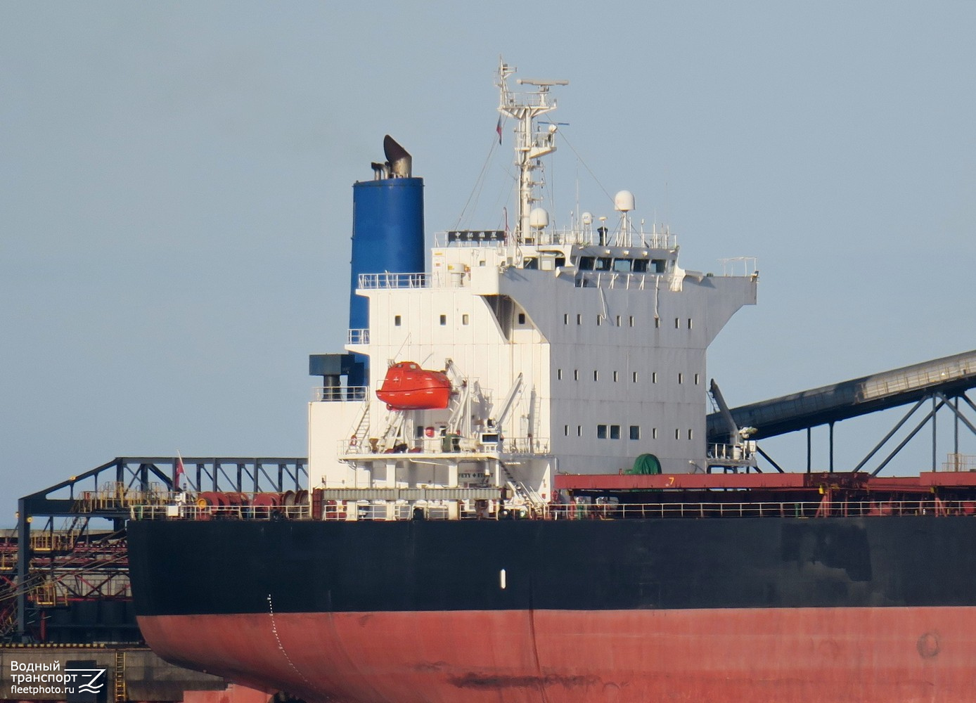 中拓福星. Vessel superstructures