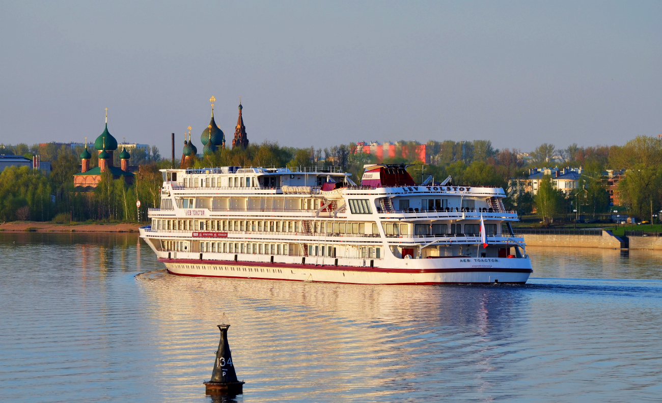 Лев Толстой