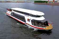 Ломоносов (Проект EM901 Ecocruiser-M,  тип Стрельна, Санкт-Петербург)