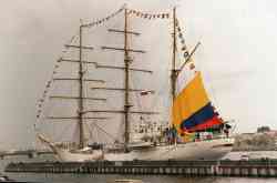Gloria (Барк, ВМС Колумбии)